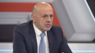омислав Дончев: Възможно е да разговаряме с ПП-ДБ отново след изборите