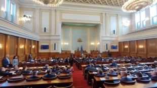 НС с извънредно заседание, депутати гледат промените в Закона за хазарта