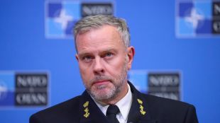 Роб Бауер: Няма признаци, че Русия иска да атакува НАТО
