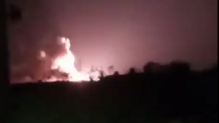В северната част на Крим са избухнали експлозии, гори пожар (ВИДЕО)