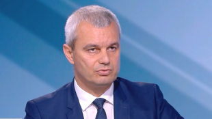 Костадин Костадинов: ПП-ДБ и БСП на практика сега спасиха мандата на Росен Желязков