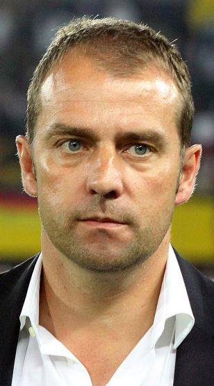 Ханс-Дитер Флик е новият фаворит за старши треньор на Байерн Мюнхен