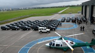 „Гранична полиция“ получи 40 автомобила с висока проходимост (СНИМКИ)