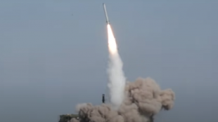 OSW: Крилати ракети „Калибър“ и „Искандер“ разчистват подстъпите към Харков (ВИДЕО)