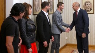 Президентът Румен Радев се срещна с представители на българската общност в Косово