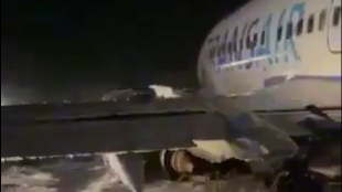 11 души са ранени при катастрофа на Боинг 737 в Сенегал (ВИДЕО)