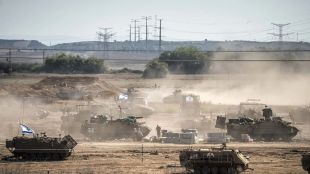 Израелски танкове отново навлизат в Газа, военни самолети удариха Рафах
