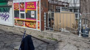 Премахват павилиони и летни тераси край Македонския дом