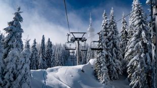 Европейската прокуратура с обиски в български ски курорт, разследват се измами с европари