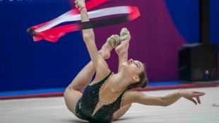 Краснобаева спечели сребърен медал в многобоя на Световната купа по художествена гимнастика в Баку